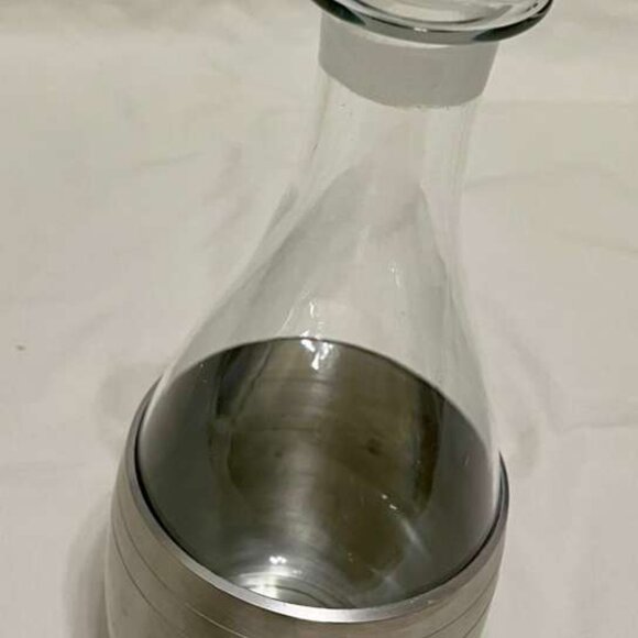 Rare Vintage 1940s Josten’s Pewter & Glass Decanter – Colonial Pattern – No. 307 - Picture 2 of 7